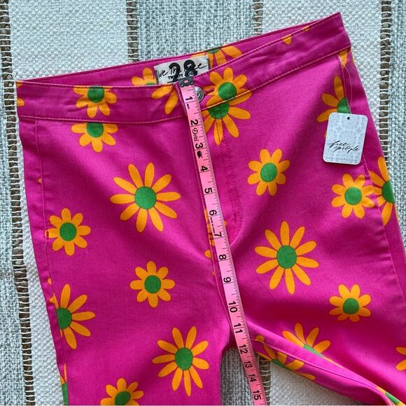 Free People Pink Lipstick Combo Floral Print High Rise Flare Jeans Women’s 28 - Picture 6 of 13